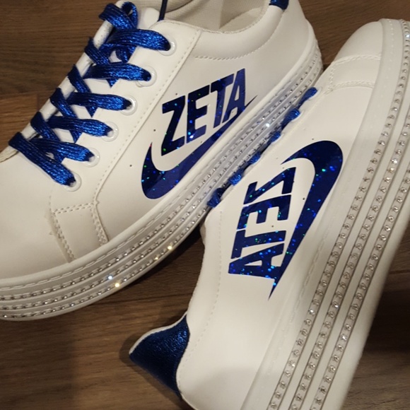Personaled - Zeta phi beta Rhinestones sneakers - Picture 3 of 9